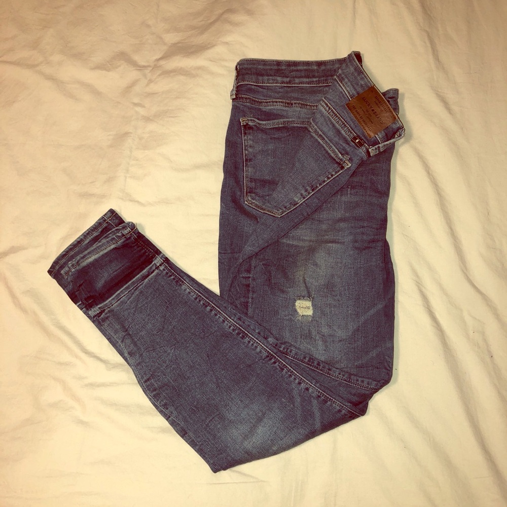 Lucky Brand Ava Mid Rise Legging Jean